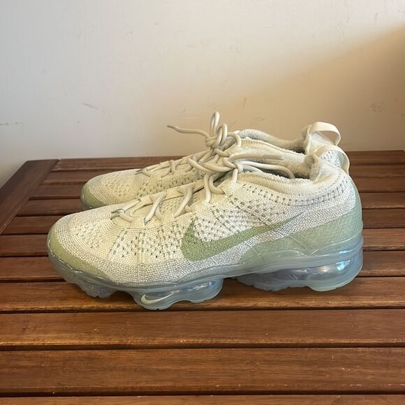 Nike Air Vapormax 2023 Flyknit Honeydew Men Size 8 Women Size 9.5(DV1678-300) - Picture 7 of 11